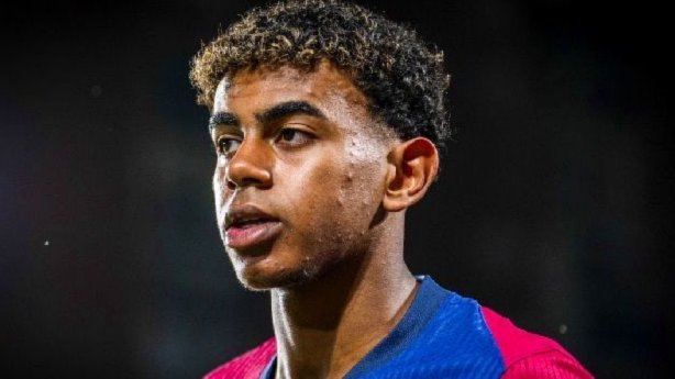 巴萨崛起：西甲“紧箍咒”成机遇