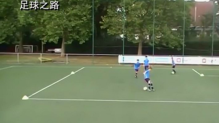 意大利青训现在怎么这么拉了？但是确实看出11这批小球员基本功扎实，难度蛮大的球基本都能控制在身体范围内