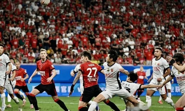 邦本远射绝杀，颜骏凌扑救失误！铁人1-0海港