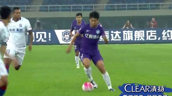 浙江2-0河南：米特里策破门，点球争议再现
