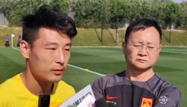 武磊退下吧。队友不行，你也真不行啊