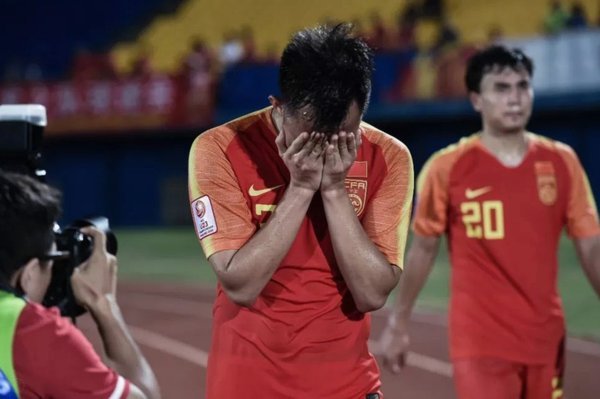 为中国足球注入新鲜血液，淘汰28岁